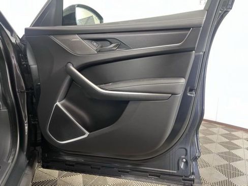 New 2026 Jaguar F-PACE R-Dynamic S image 16