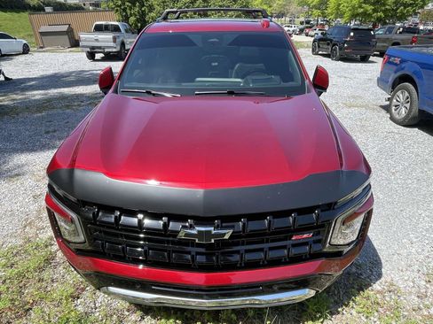 Used 2025 Chevrolet Tahoe Z71 w/ Z71 Off-Road Package image 2