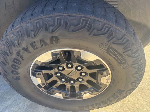 Used 2022 GMC Hummer EV Edition 1 w/ LPO, Illumination Package image 9