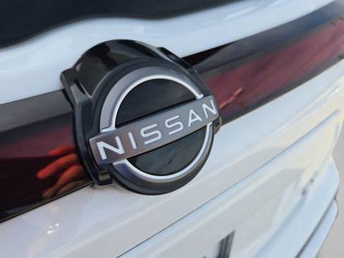 Used 2024 Nissan Kicks SR FWD image 30