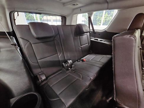 Used 2018 GMC Yukon XL SLT w/ HD Trailering Package image 8