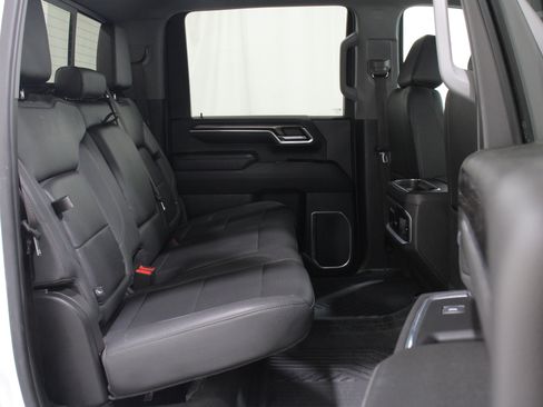 Used 2024 Chevrolet Silverado 2500 LTZ w/ LTZ Convenience Package AWD/4WD image 25