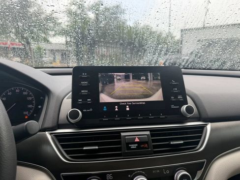 Used 2018 Honda Accord LX image 22