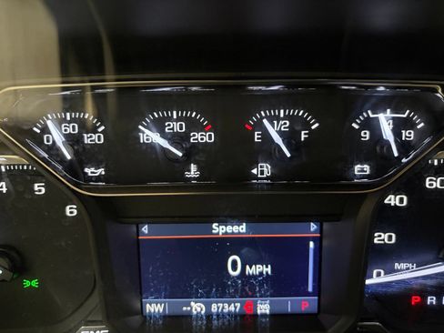 Used 2022 GMC Sierra 1500 Elevation AWD/4WD image 16