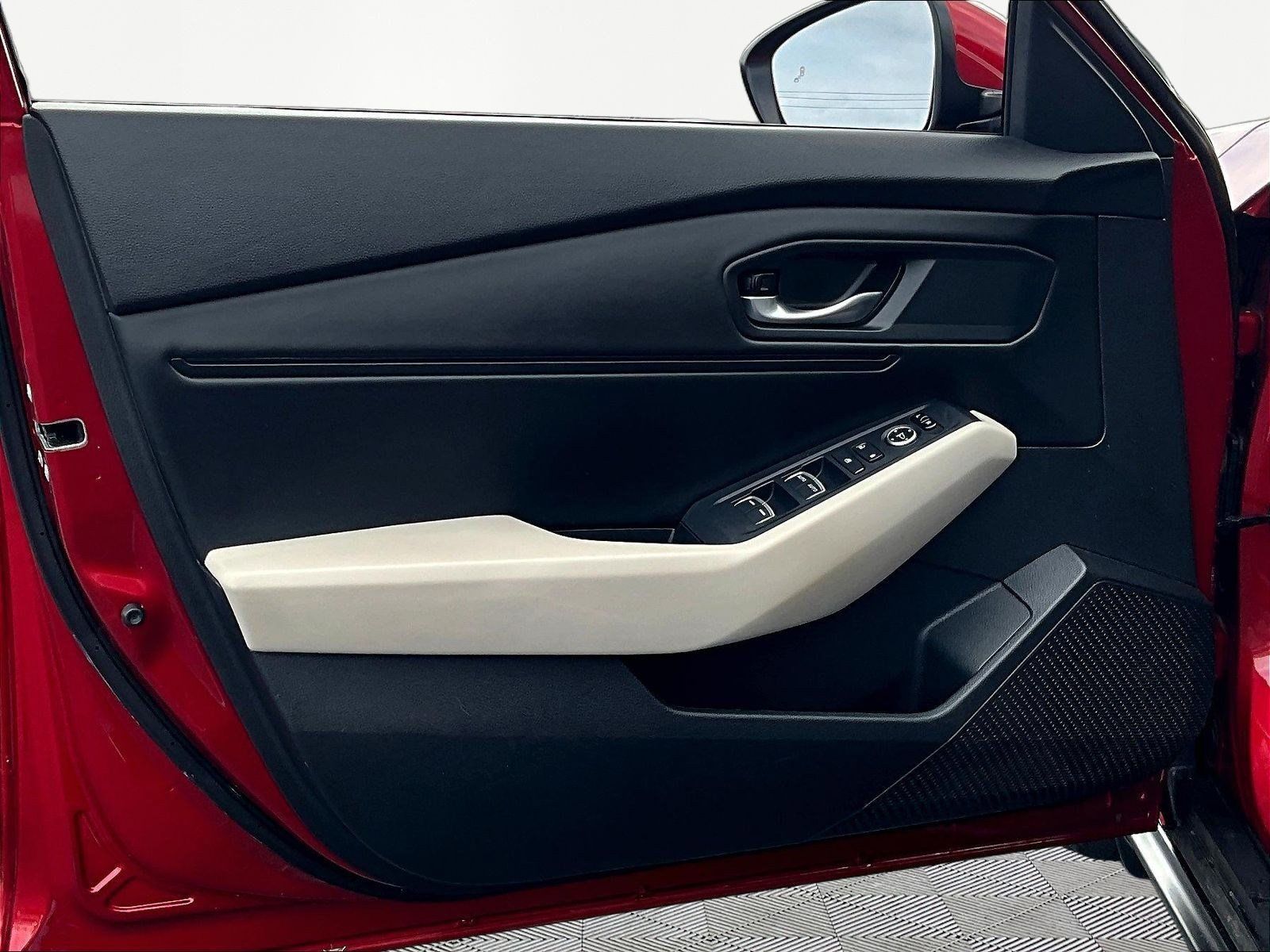 Used 2024 Honda Accord EX image 19