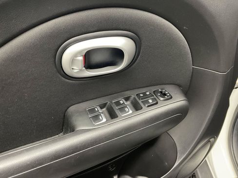 Used 2017 Kia Soul + w/ Designer's Package FWD image 10