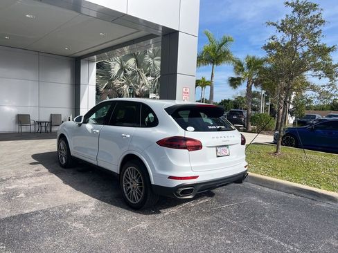 Used 2018 Porsche Cayenne Platinum Edition image 7