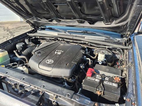 Used 2014 Toyota Tacoma 4x4 Double Cab w/ TRD Sport Package image 31
