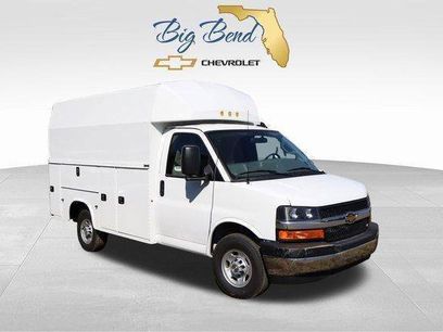 New 2025 Chevrolet Express 3500 w/ Power Convenience Package