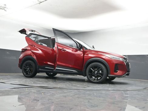 Used 2023 Nissan Kicks SR w/ SR Premium Package image 43