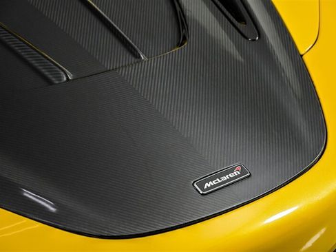 Used 2018 McLaren 720S Performance RWD image 5