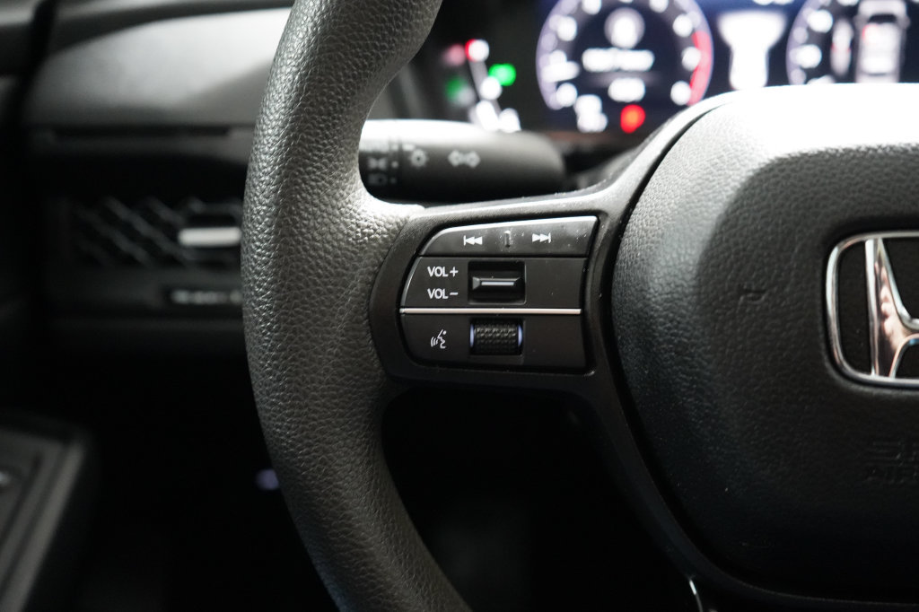Used 2023 Honda Accord EX image 15
