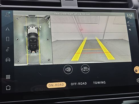 Used 2024 Land Rover Discovery Dynamic SE image 24