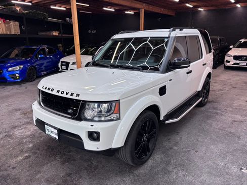 Used 2016 Land Rover LR4 HSE Silver Edition AWD/4WD image 3