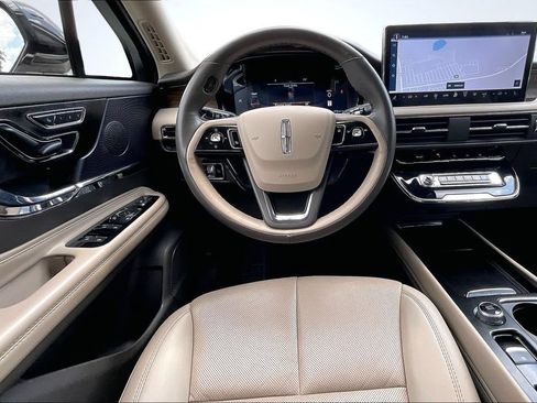 Used 2023 Lincoln Corsair Reserve FWD image 10