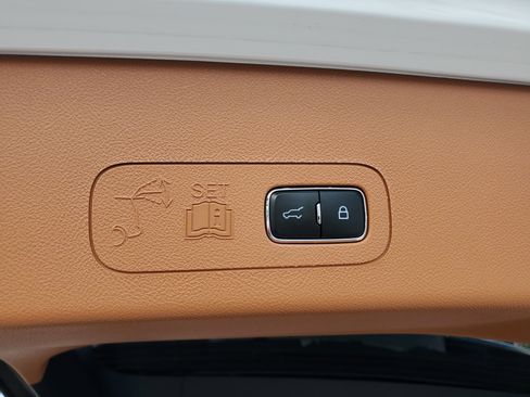 Certified 2023 Lincoln Aviator Black Label image 9