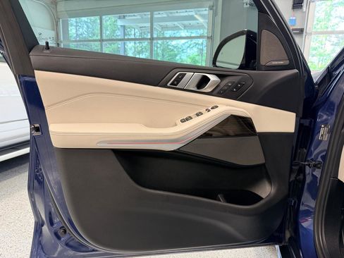 Used 2021 BMW X5 sDrive40i w/ Premium Package RWD image 16