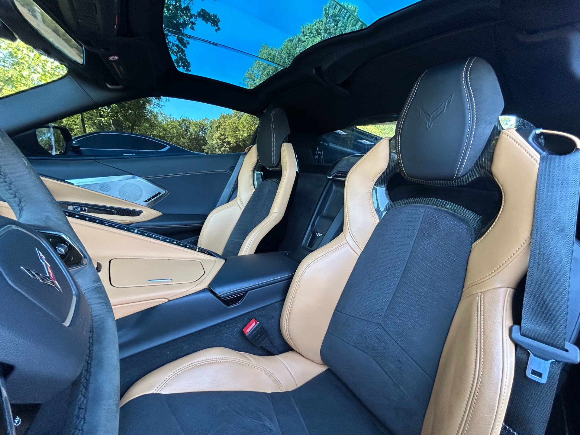 Used 2022 Chevrolet Corvette Stingray Preferred Cpe w/ Z51 Performance Package RWD image 11
