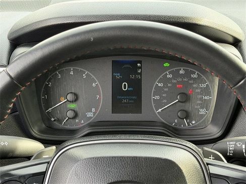 Used 2024 Toyota Corolla Cross SE image 15
