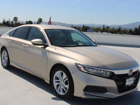Used 2019 Honda Accord LX image 2