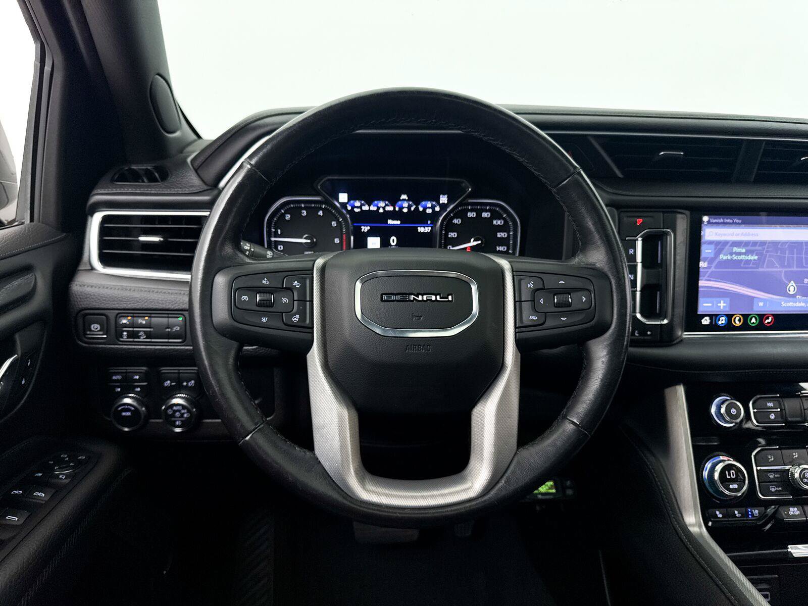 Used 2021 GMC Yukon Denali AWD/4WD image 5
