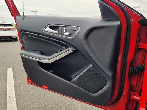 Used 2018 Mercedes-Benz GLA 250 image 25