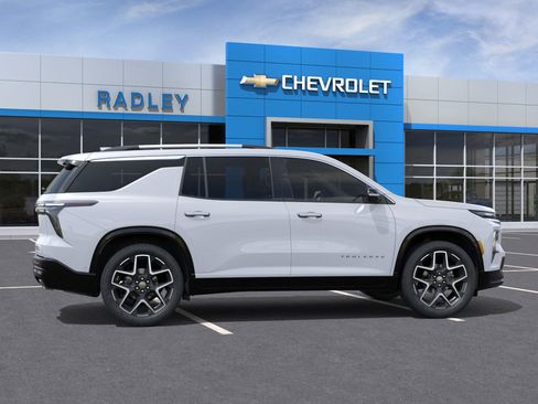 New 2026 Chevrolet Traverse High Country w/ LPO, Floor Liner Package image 29