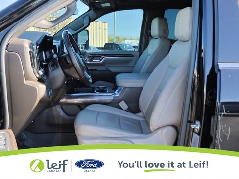 Used 2024 Chevrolet Silverado 3500 LTZ w/ LTZ Plus Package image 11