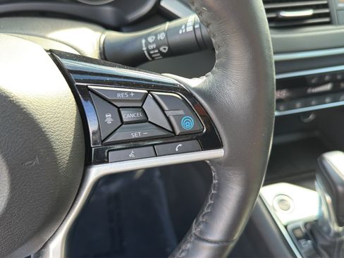 Used 2019 Nissan Altima 2.5 SV FWD image 18
