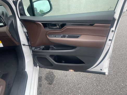 New 2026 Honda Odyssey Touring image 31