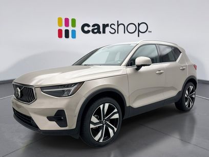 Used 2024 Volvo XC40 B5 Plus w/ Protection Package Premier