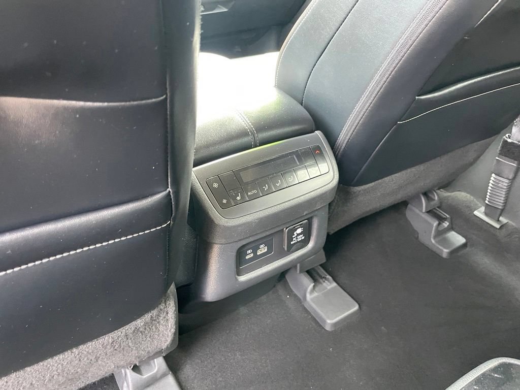 Certified 2023 Nissan Pathfinder Platinum AWD/4WD image 9