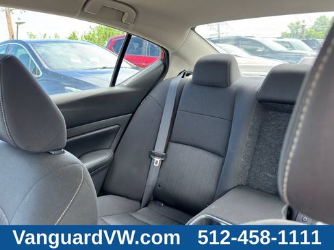Used 2023 Nissan Altima 2.5 SV FWD image 11