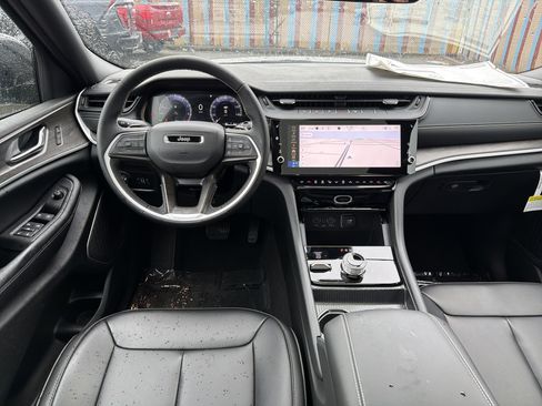 New 2026 Jeep Grand Cherokee L Limited AWD/4WD image 13