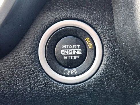 Used 2024 RAM 2500 Tradesman w/ Chrome Appearance Group image 19