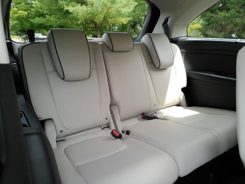 Used 2025 Honda Odyssey Touring image 24