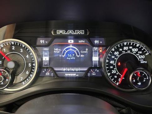 Used 2022 RAM 1500 Laramie AWD/4WD image 13