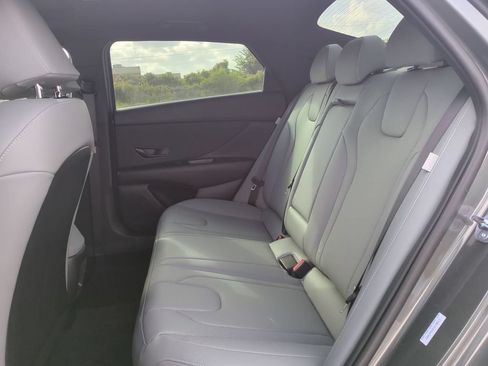 New 2026 Hyundai Elantra Limited FWD image 14