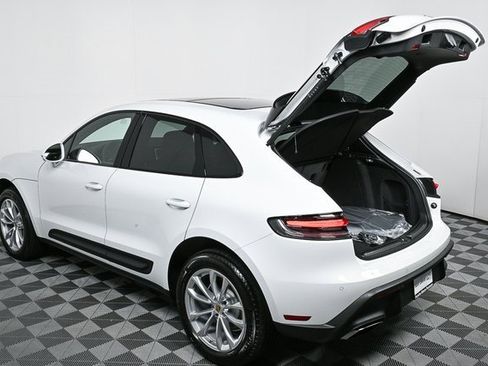 New 2025 Porsche Macan image 38
