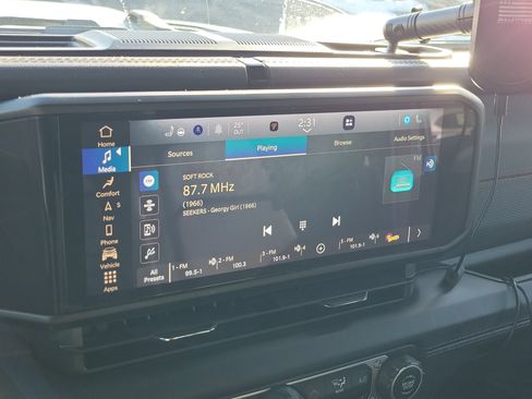 Used 2024 Jeep Wrangler Unlimited Rubicon image 26