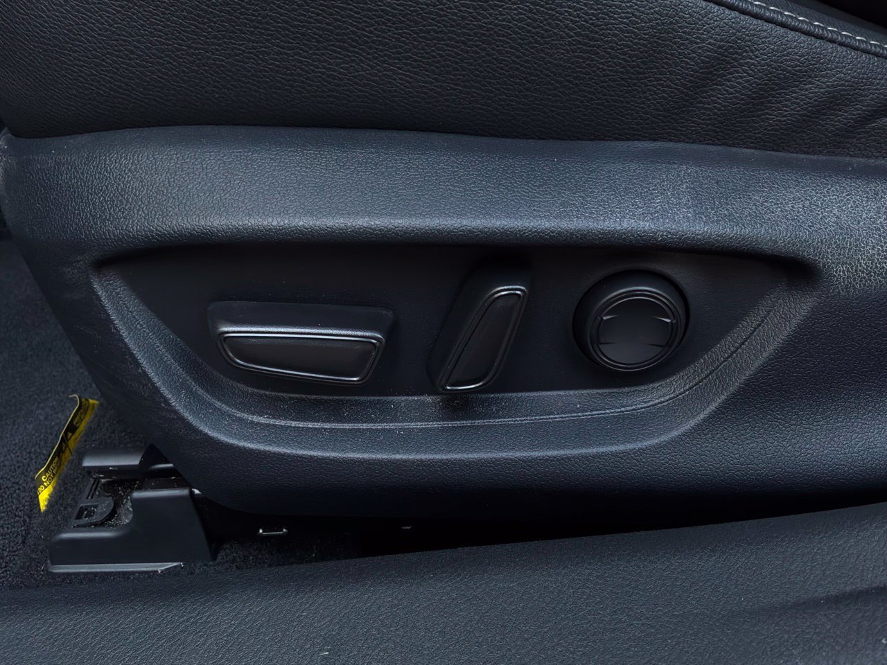 Used 2026 Toyota Camry SE FWD image 11