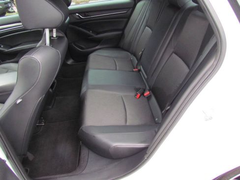Used 2022 Honda Accord Sport image 12