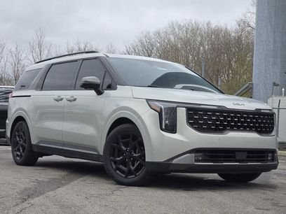 Used 2025 Kia Carnival SX w/ SX Dark Edition Package