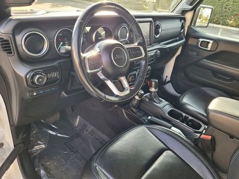 Used 2021 Jeep Wrangler Unlimited Rubicon 4xe w/ Cold Weather Group image 7