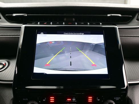 Used 2025 Jeep Grand Cherokee Laredo X w/ Luxury Tech Group I image 20