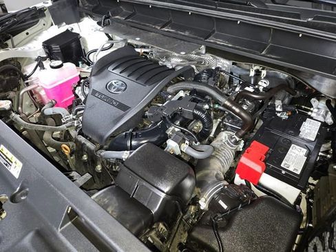 Used 2023 Toyota Highlander Limited AWD/4WD image 27