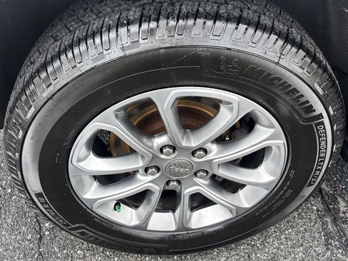 Used 2015 Jeep Grand Cherokee Limited image 8