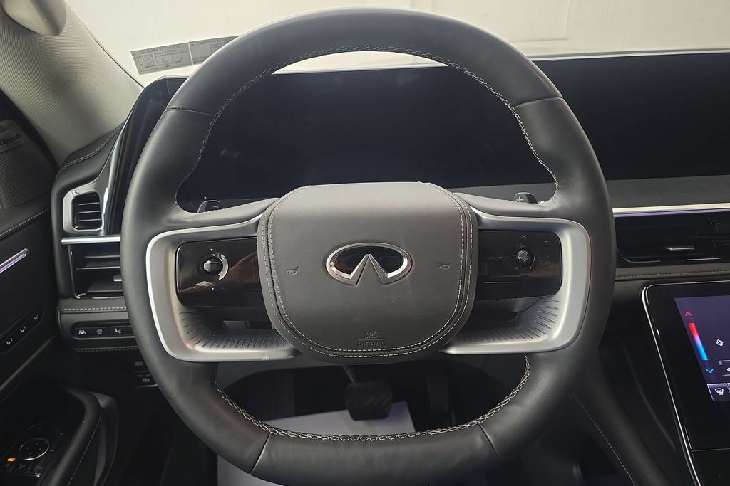 Used 2025 INFINITI QX80 Sensory AWD/4WD image 15