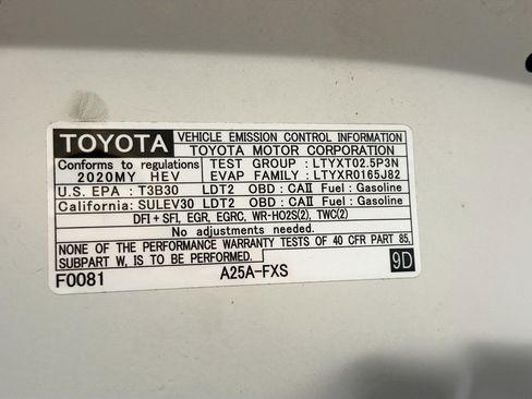 Used 2020 Toyota RAV4 Limited image 17