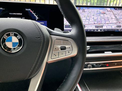 Used 2025 BMW X7 xDrive40i AWD/4WD image 24
